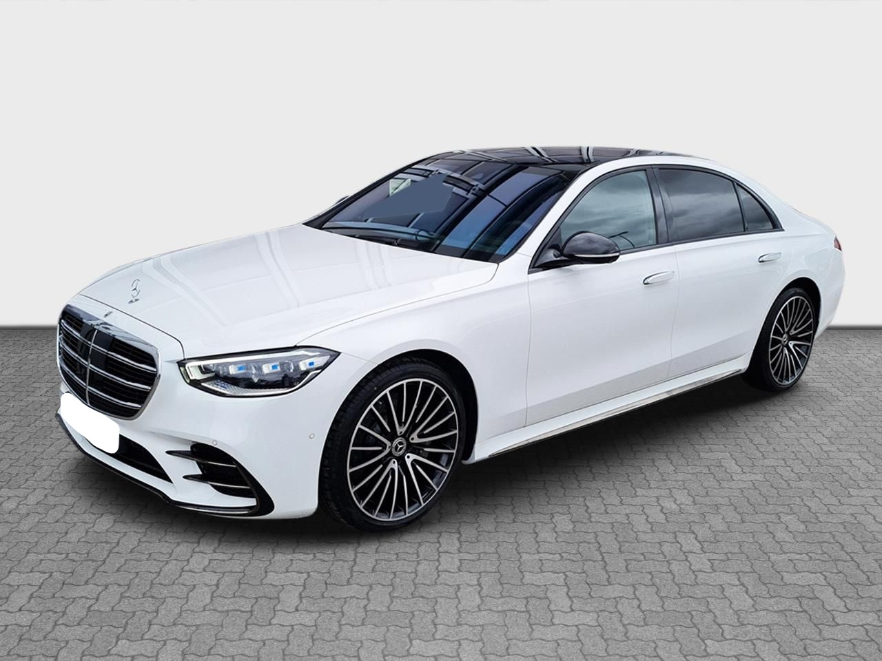 MERCEDES S 450d 4MATIC AMG LONG | FACELIFT | SKLADEM | české předváděcí auto | luxusní prodloužená limuzína | nafta 390 koní | bílá metalíza s černou kůží | maximální výbava | VIP sleva | nákup online | AUTOiBUY.com